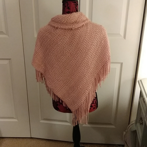 Mixit shoulder cape - Picture 2 of 8